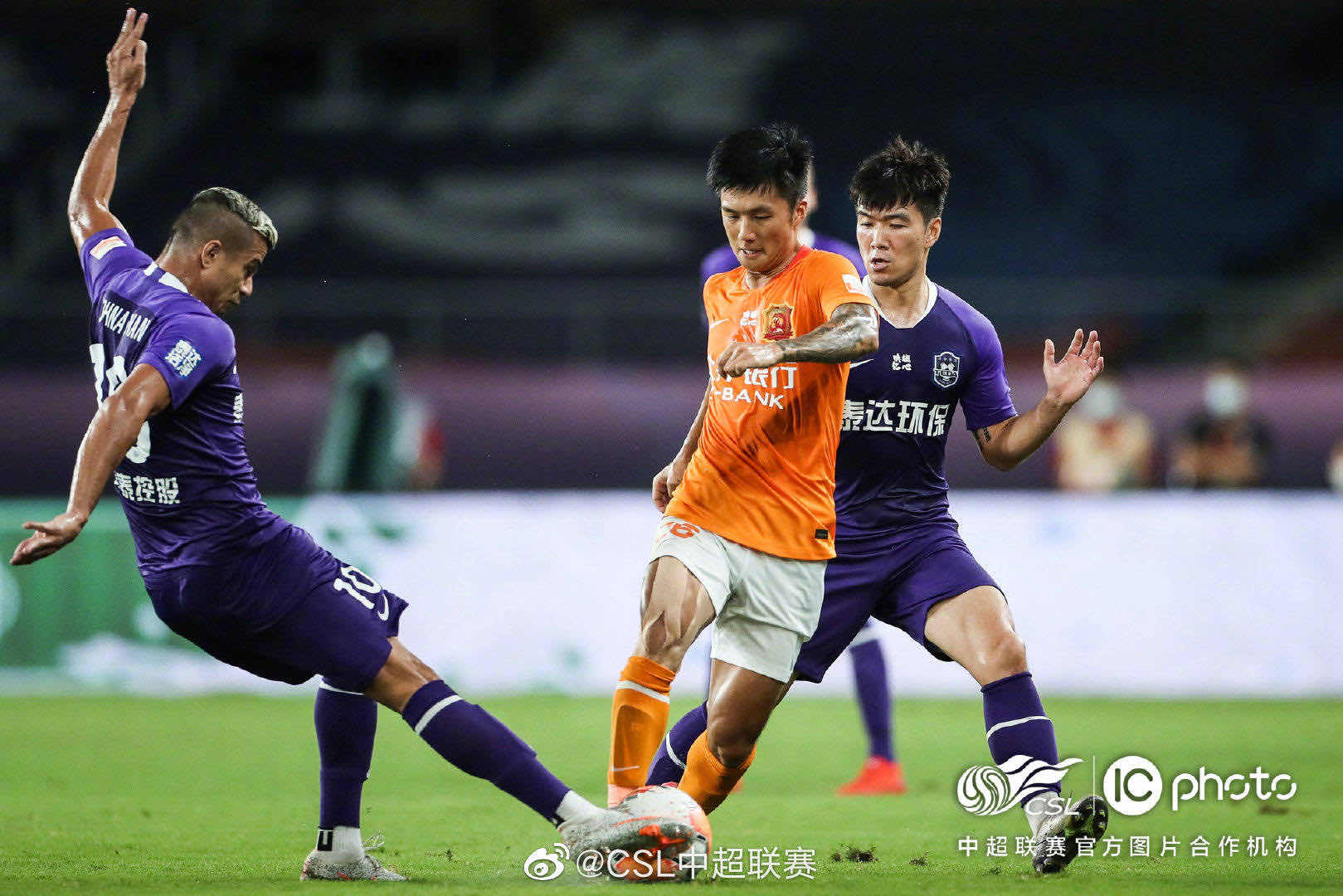 冲刺阶段体能课后，多伦多猛龙战术微调备战亚冠，话题不断，控场能力受关注的简单介绍