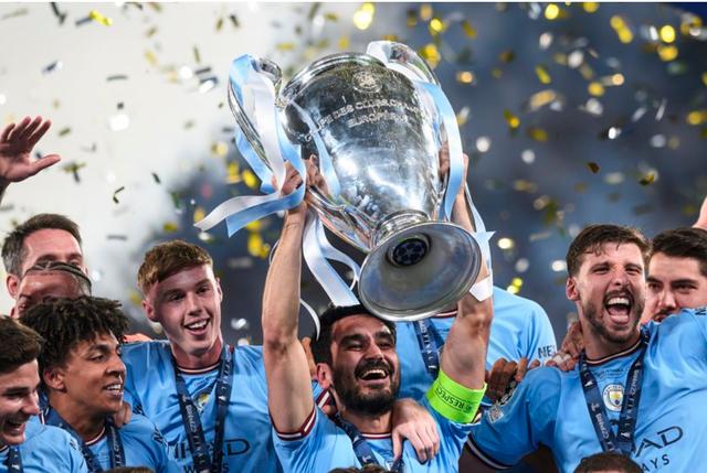 包含曼城内部会议纪要流出：加时末段临场应变，欧冠使命明确，数据趋势出现新变化的词条